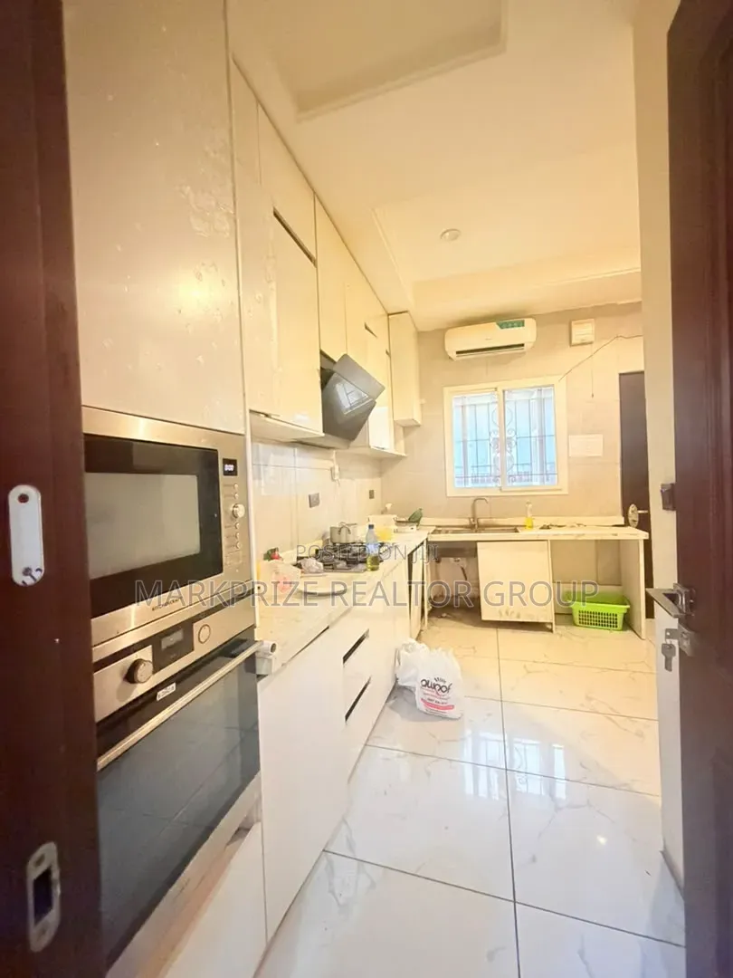 4bdrm Duplex in Ikeja Gra Lagos for sale