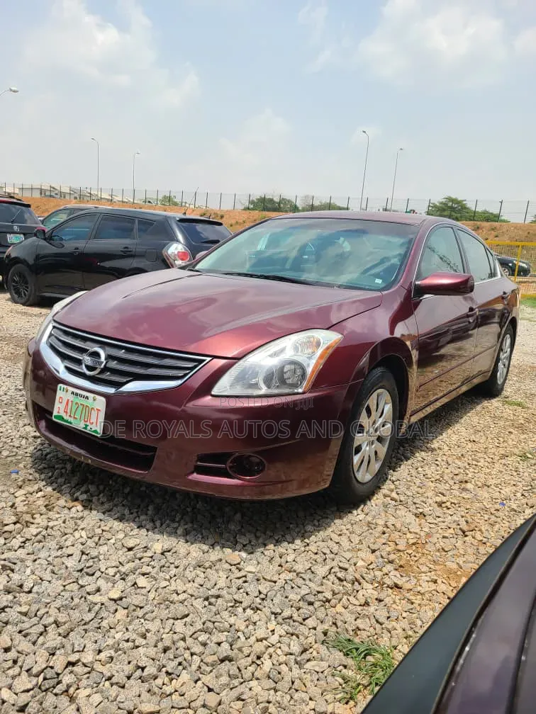 Nissan Almera 2012 Red