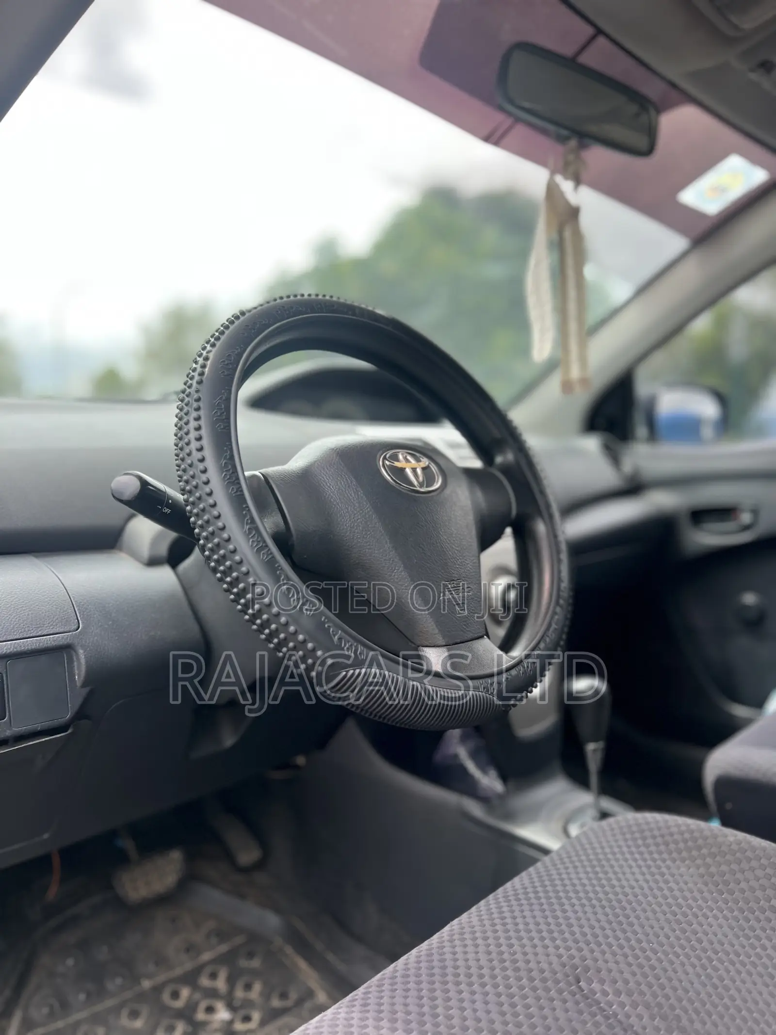 Toyota Yaris 1.5 Sedan 2008 Gray