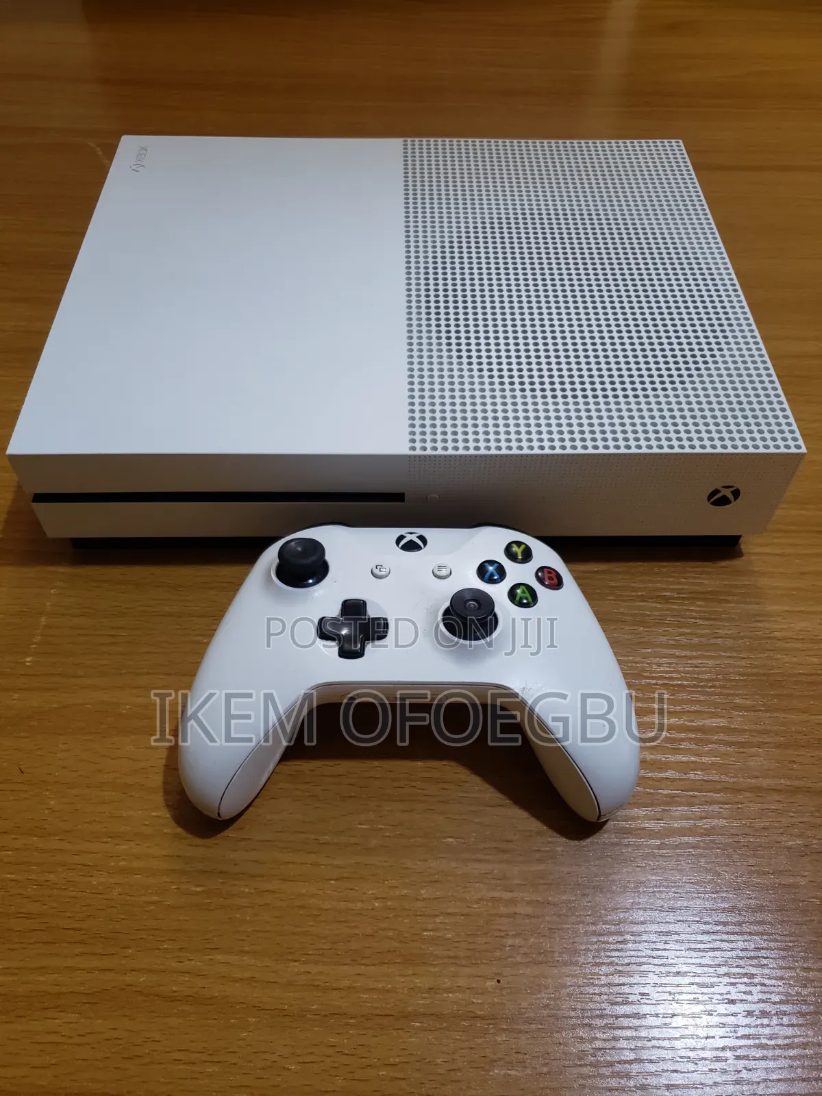 Uk Used Xbox One S With One Pad