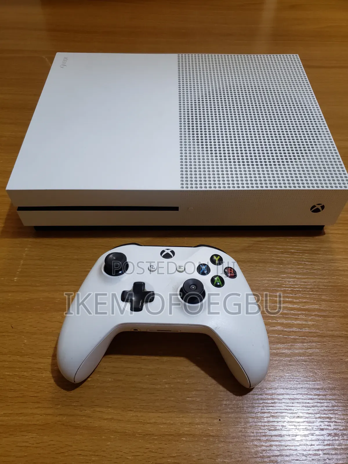 Uk Used Xbox One S With One Pad