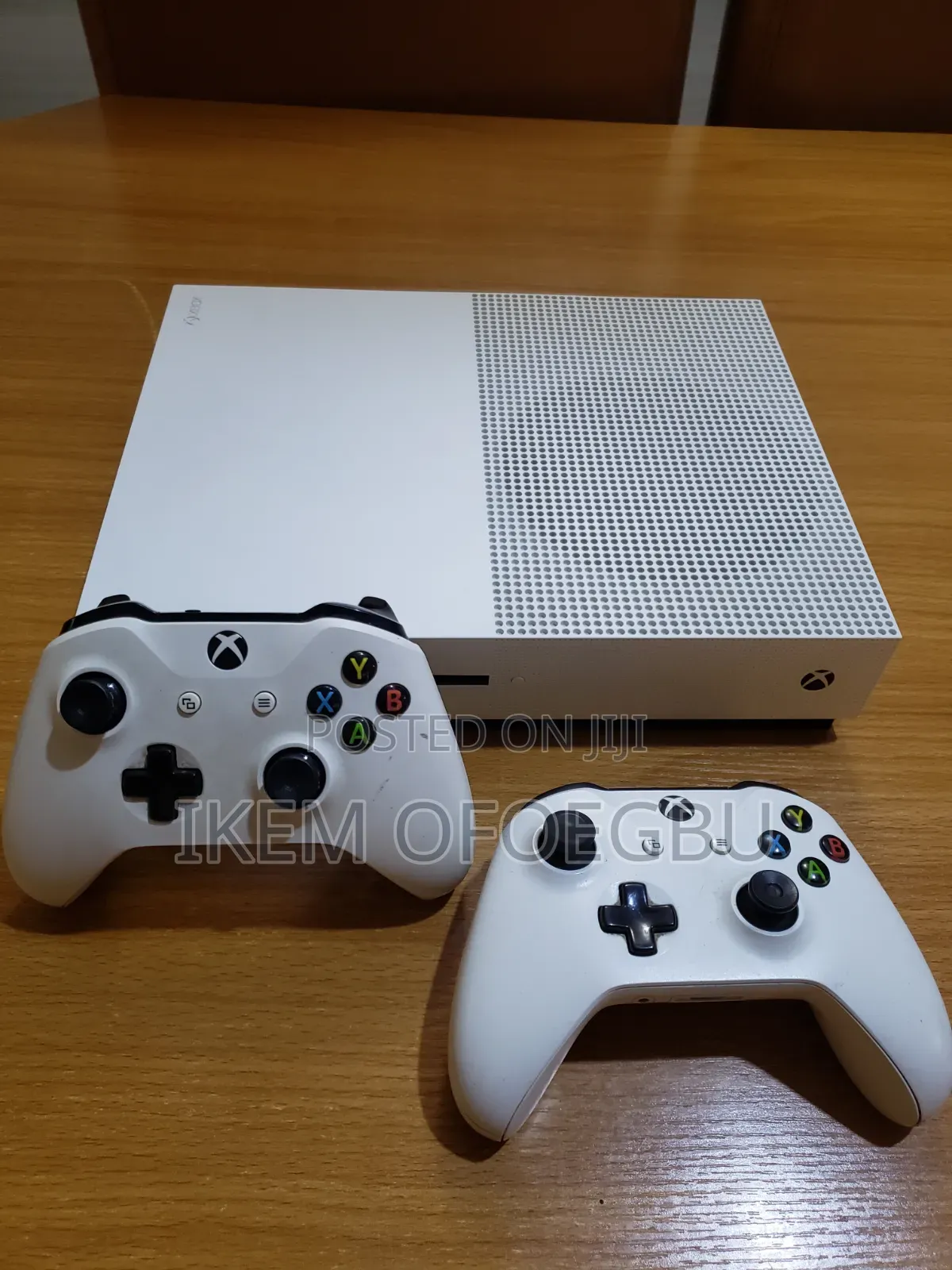 Uk Used Xbox One S With 2 Pad ,No Games