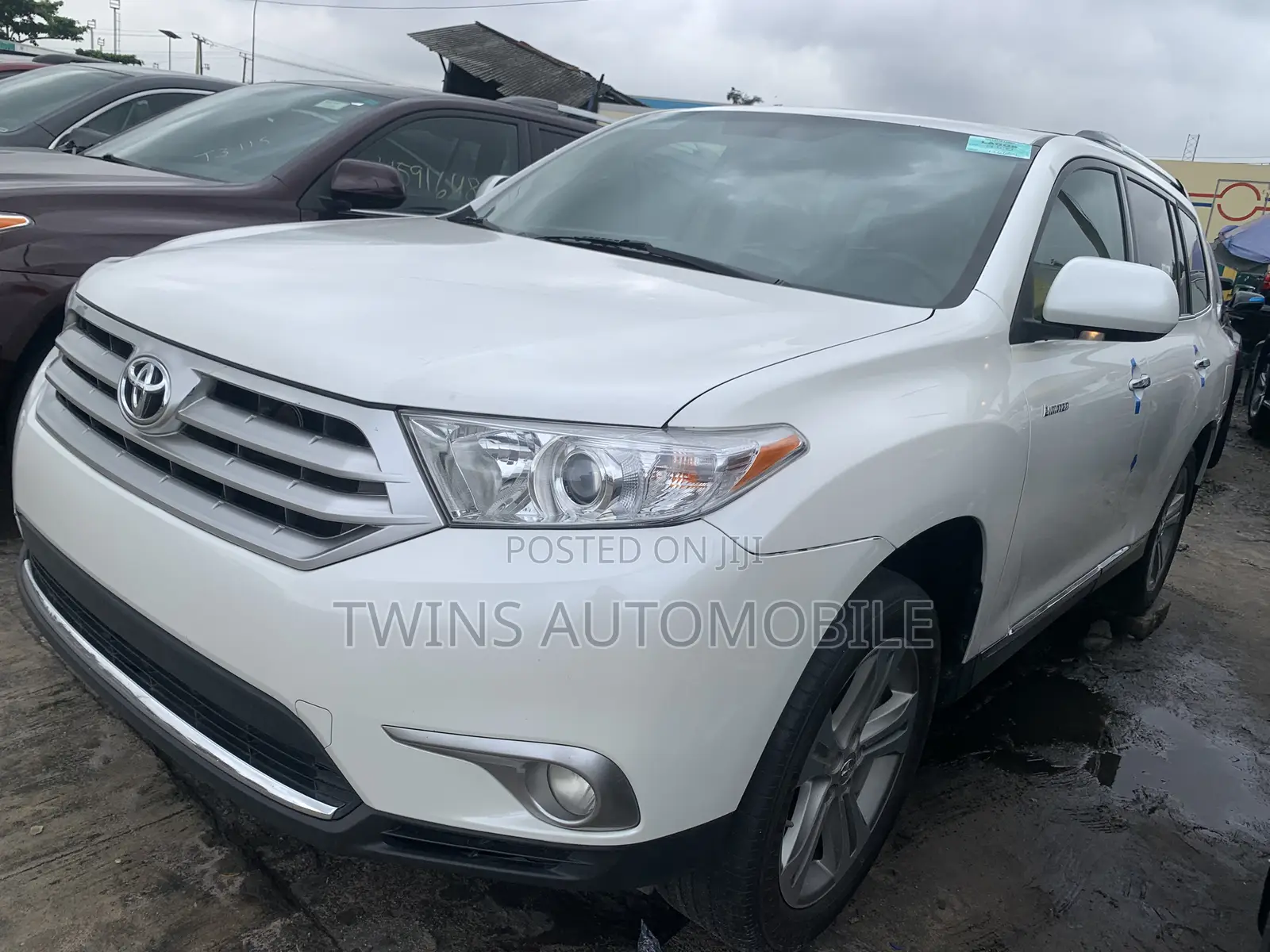 Toyota Highlander Limited 3.5l 4WD 2013 White