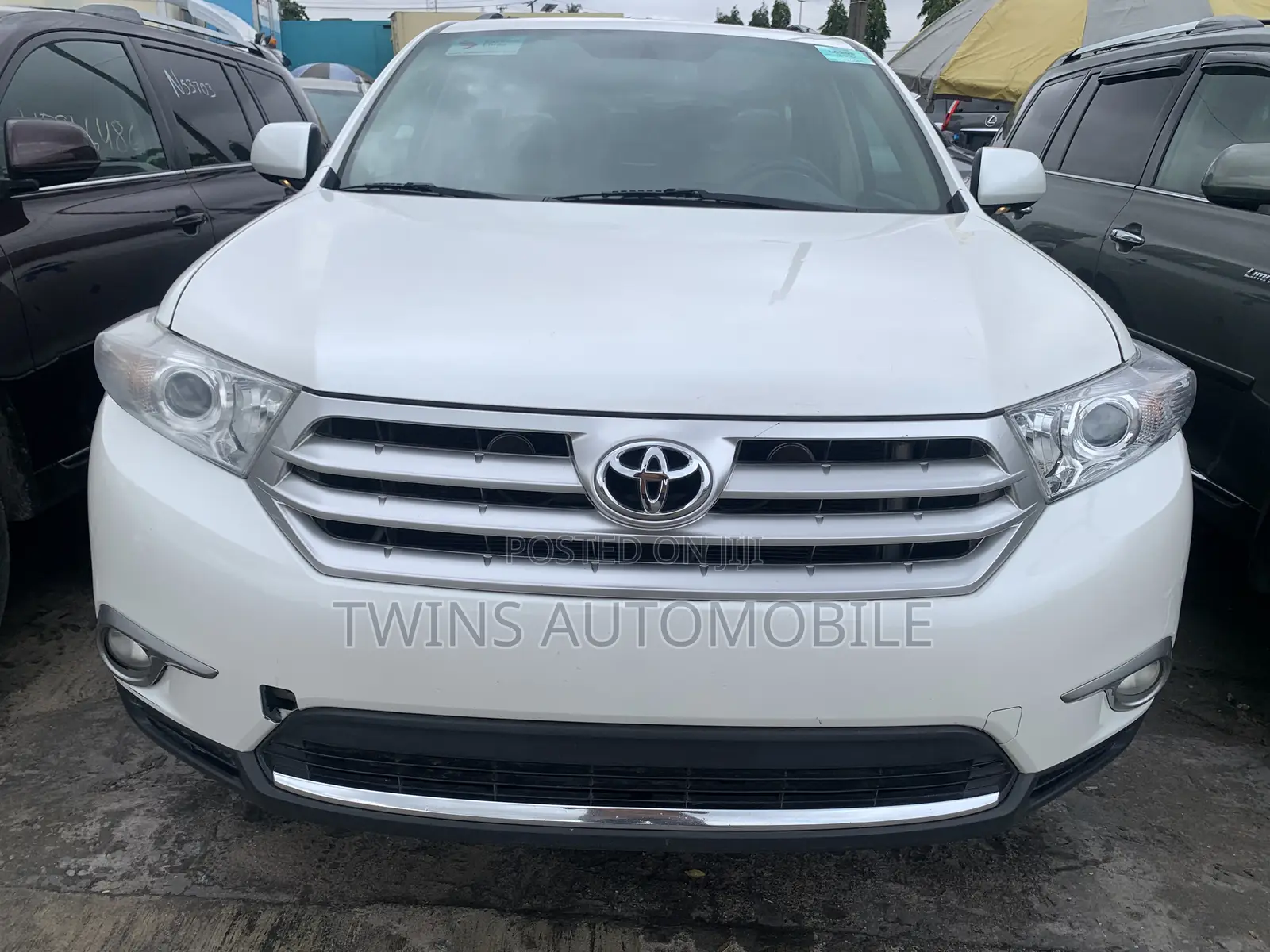 Toyota Highlander Limited 3.5l 4WD 2013 White