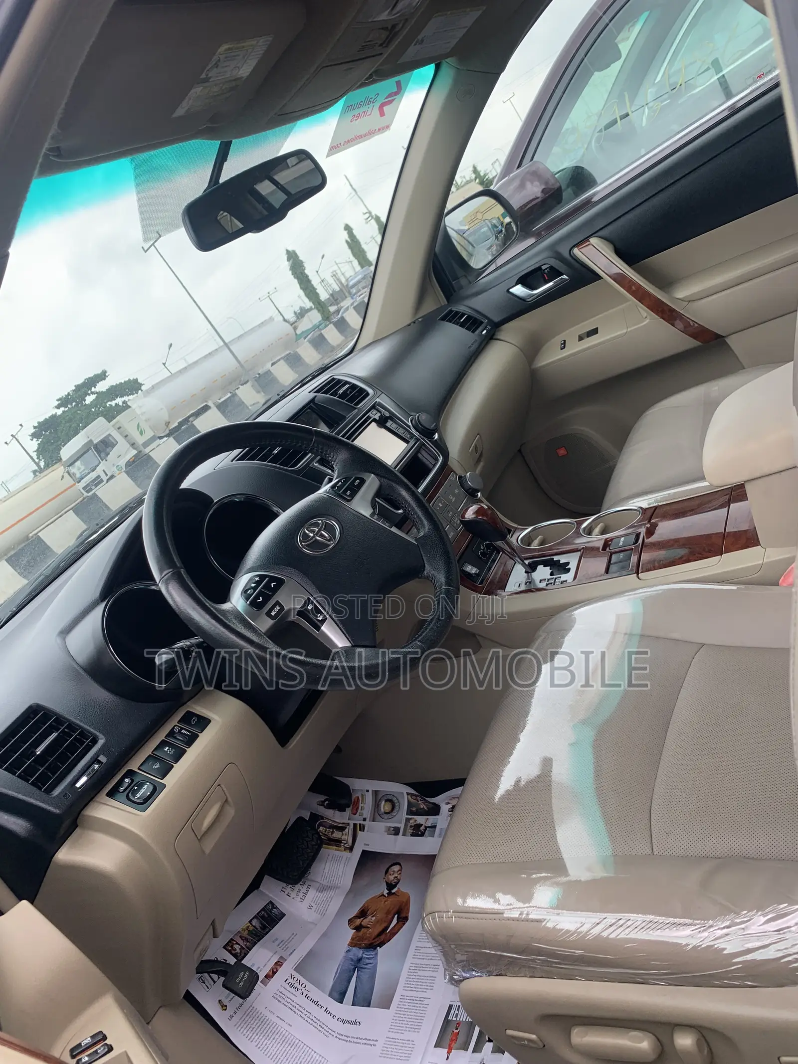 Toyota Highlander Limited 3.5l 4WD 2013 White