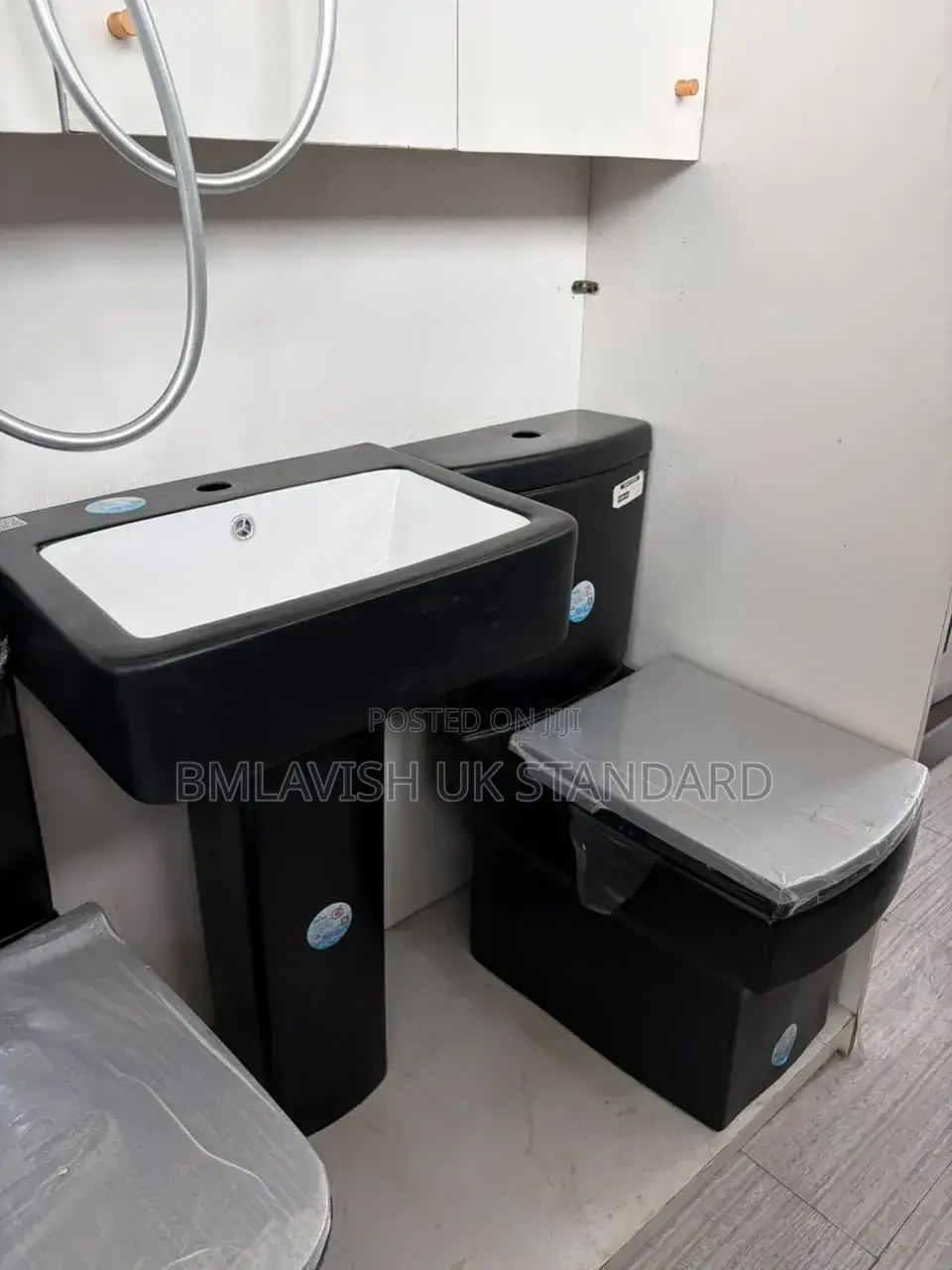 England Black and White Water Closet (Wc) Set