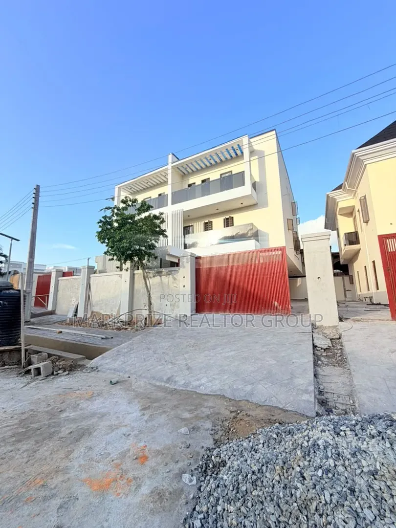 4bdrm Duplex in Omole Phase 1 Lagos for sale