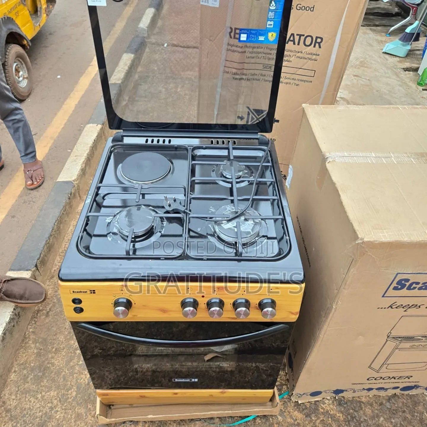 Scanfrost Standing Gas Cooker Size: 60*60 3 Burner 1 Electric