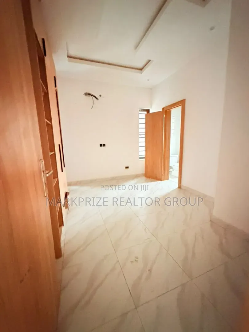 4bdrm Duplex in Magodo Gra Phase 1 for sale