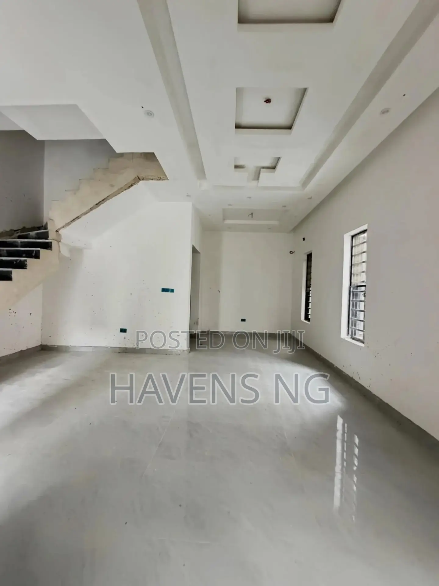 4bdrm Duplex in Lekki Phase 2 for sale