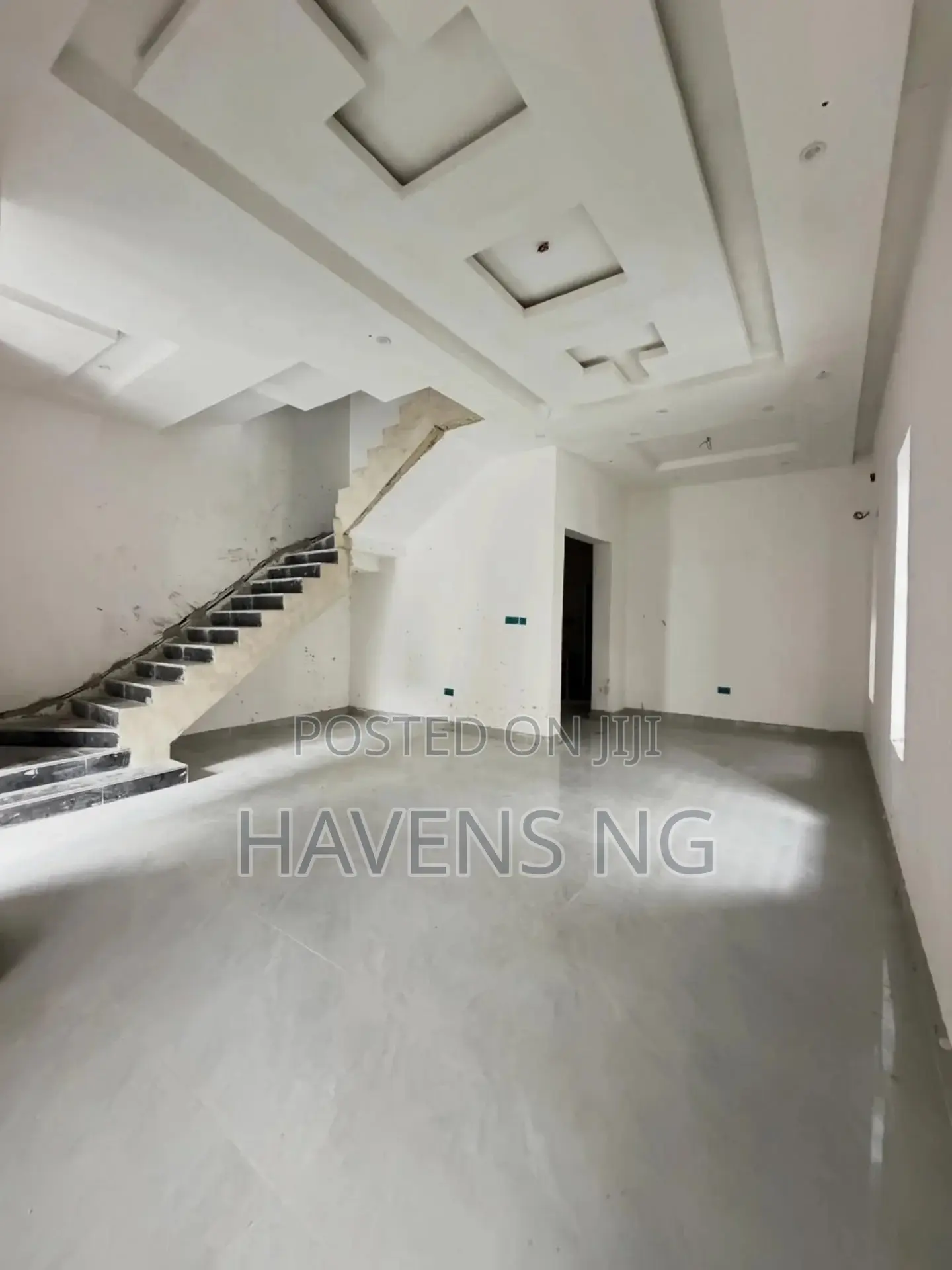 4bdrm Duplex in Lekki Phase 2 for sale