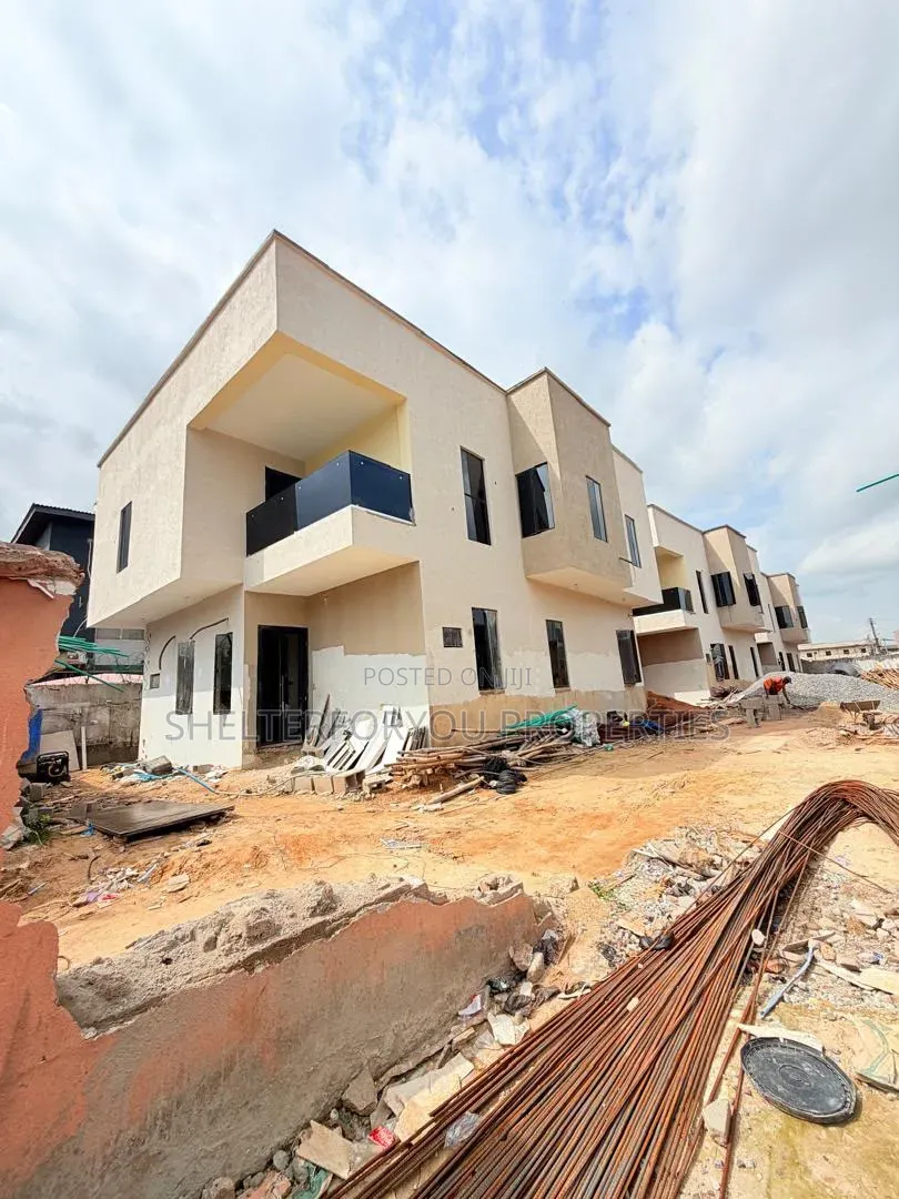 4bdrm Duplex in Adeniyi Jones for sale