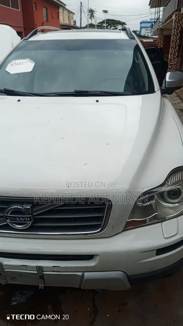 Volvo XC90 2012 White