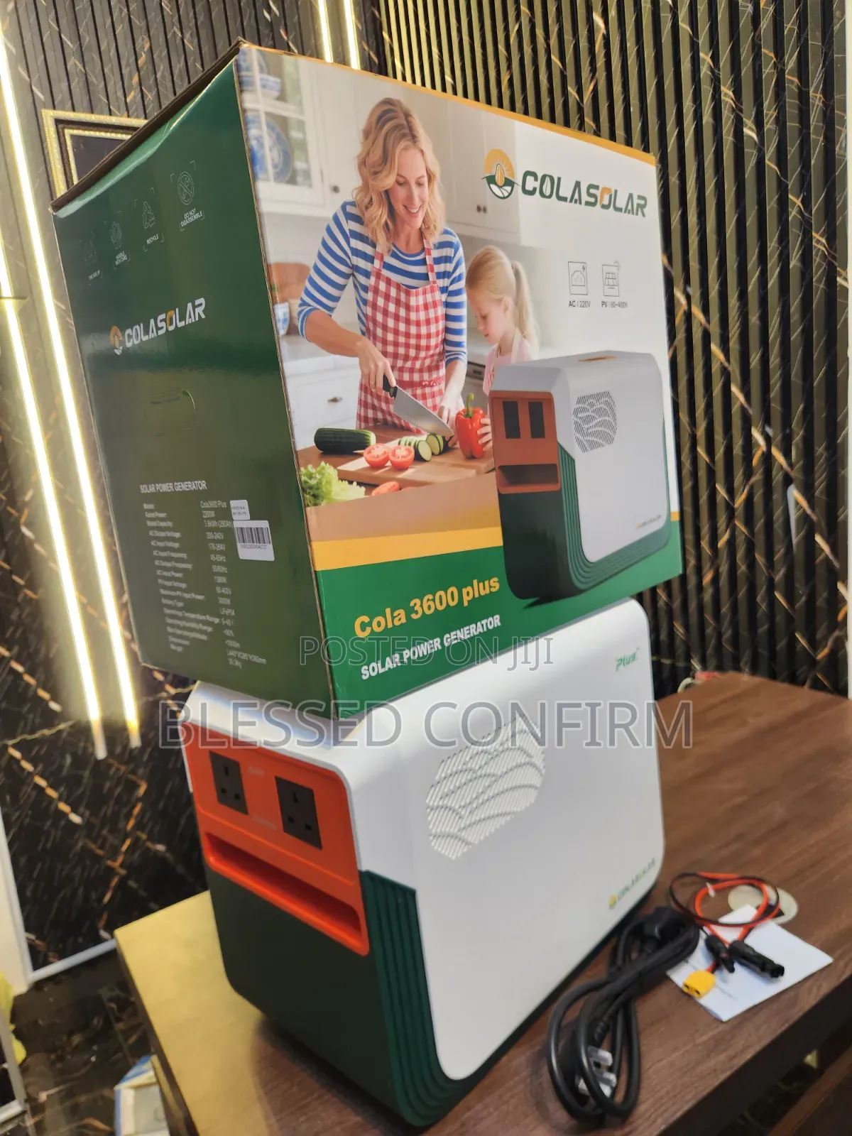 2200w Cola Solar Generator With 3.6kwh Lithium Battery