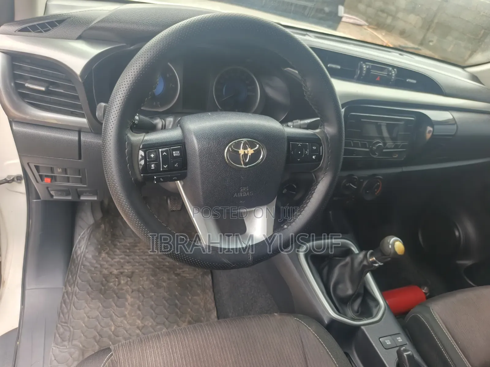Toyota Hilux 2018 White