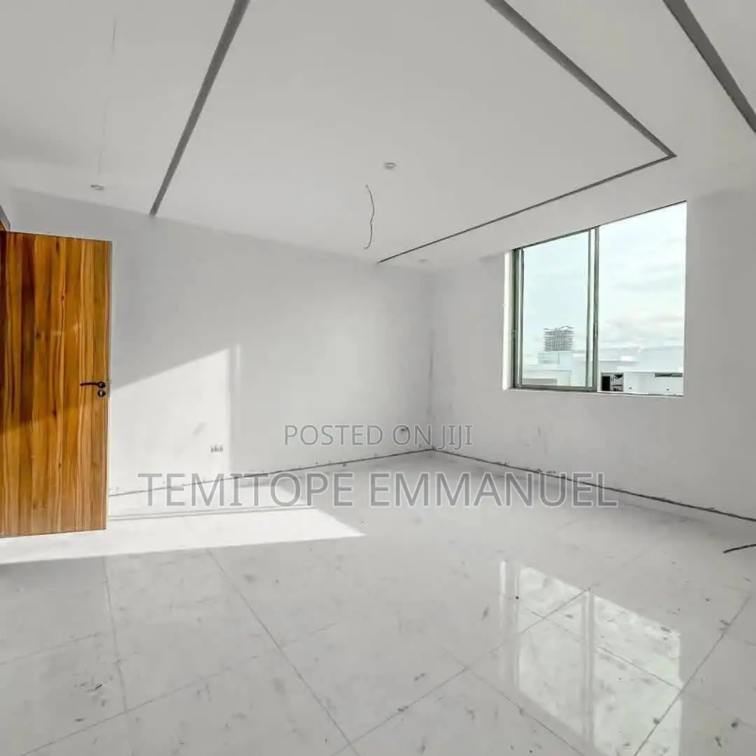 Furnished 2bdrm Apartment in Victoria Island for sale