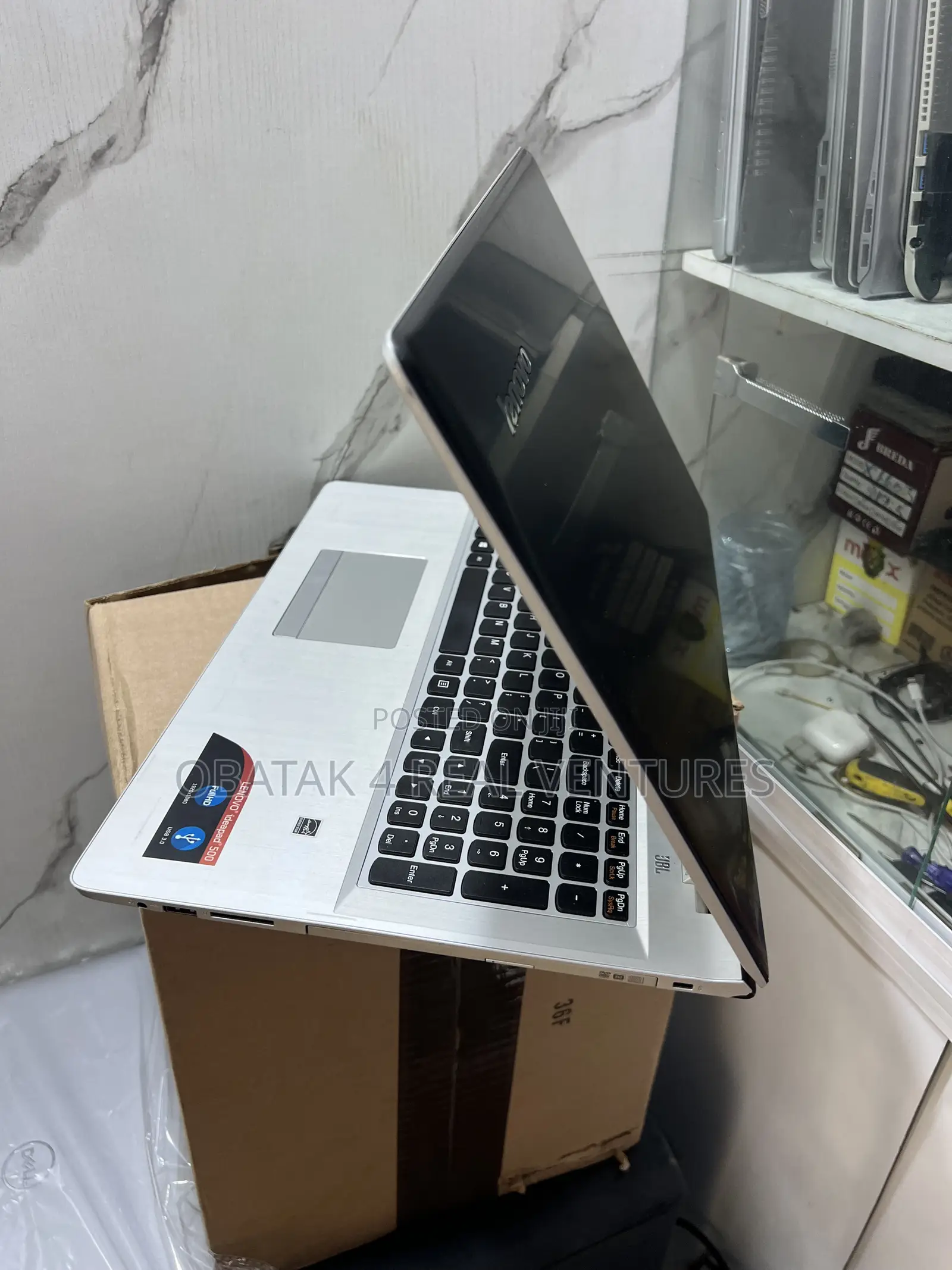 Laptop Lenovo IdeaPad 100 8GB AMD A10 HDD 320GB