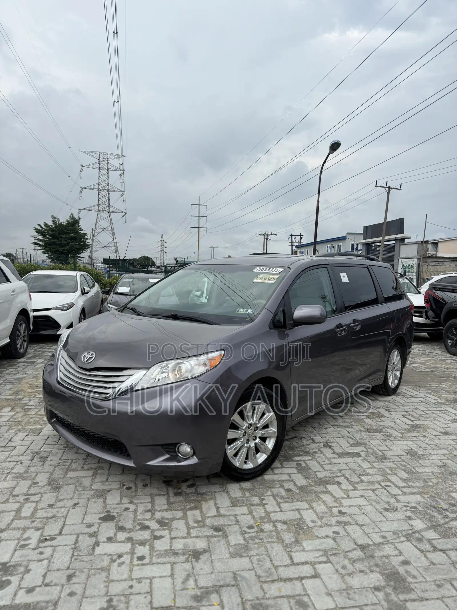 Toyota Sienna LE 8 Passenger 2011 Gray