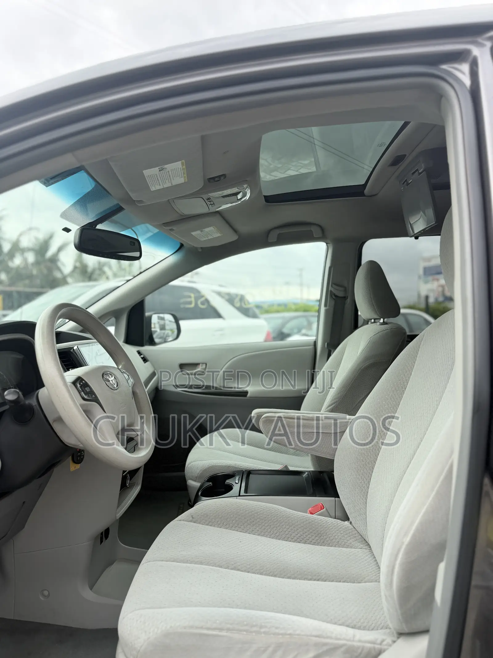 Toyota Sienna LE 8 Passenger 2011 Gray