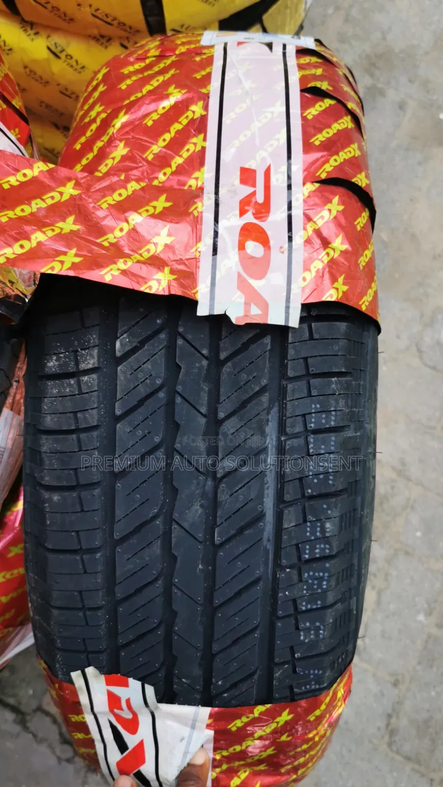 Brand New 235/65r18 Roadx