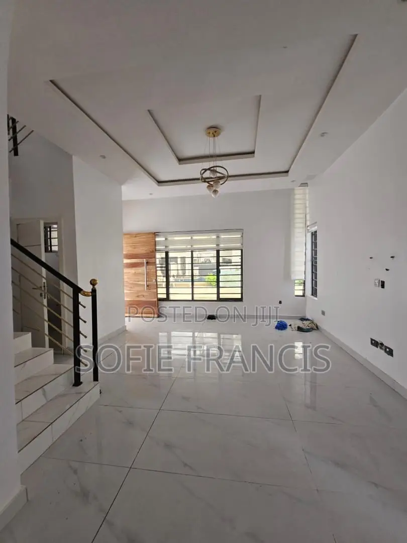 3bdrm Duplex in Sangotedo for rent