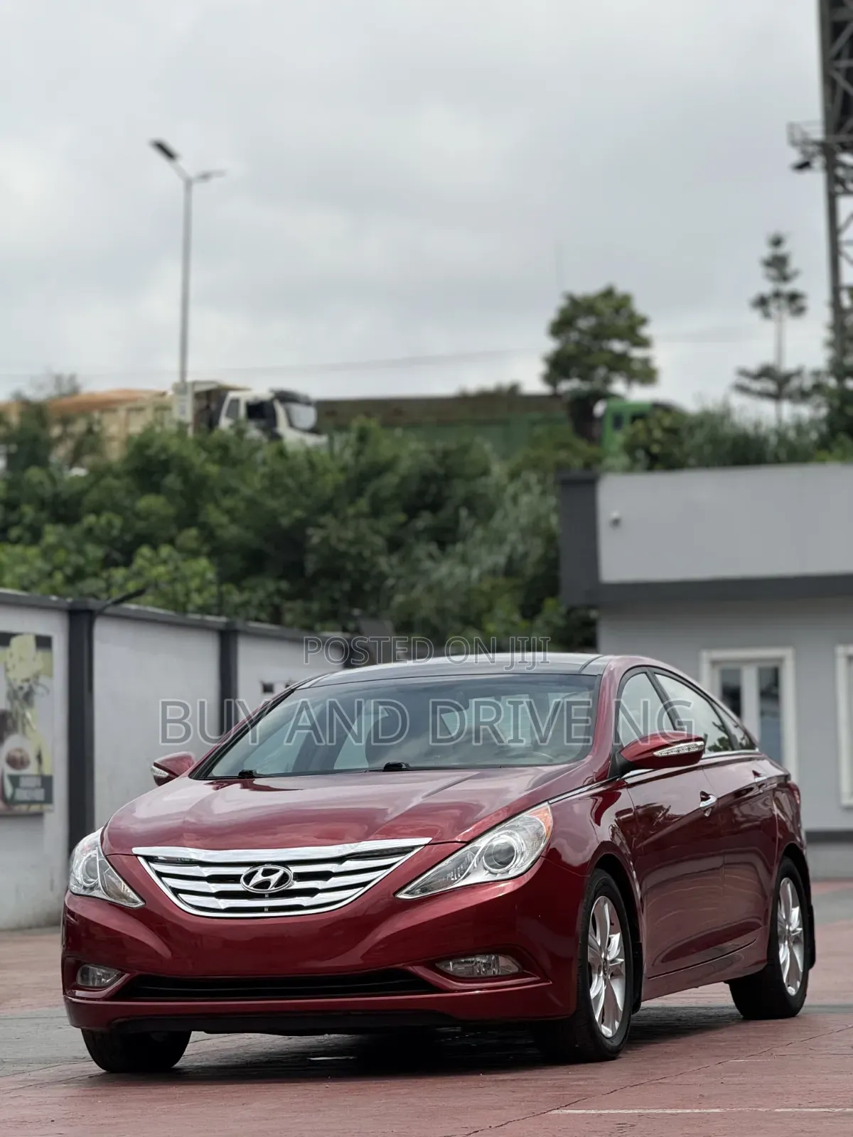 Hyundai Sonata Limited Sedan FWD (2.4L 4cyl 6A) 2012 Red