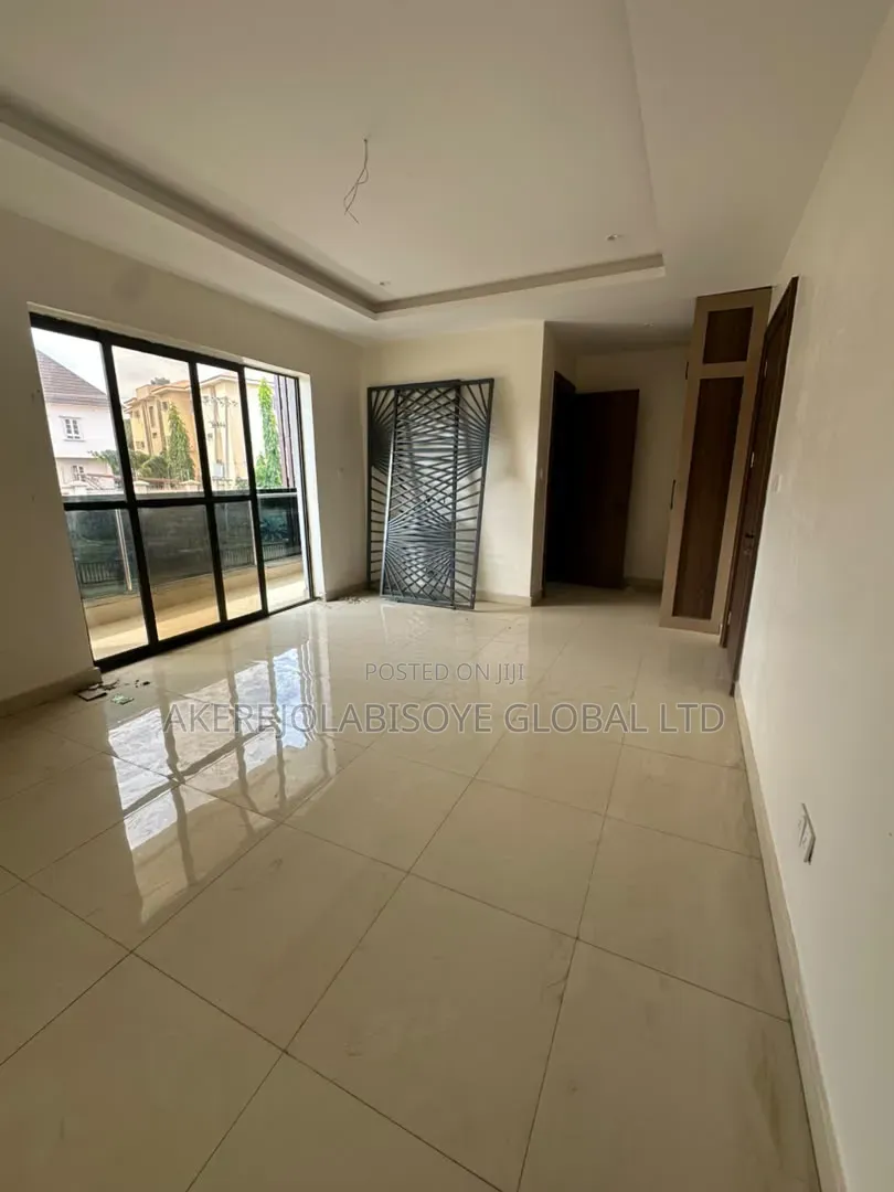 3bdrm Duplex in Close To Beger Yard for rent
