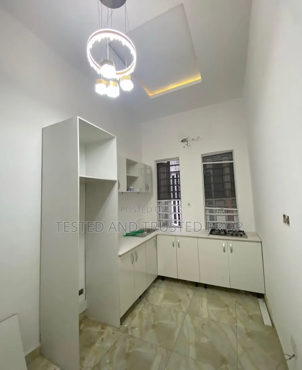 Furnished Mini Flat in Oral Estate Lekki, Chevron for rent