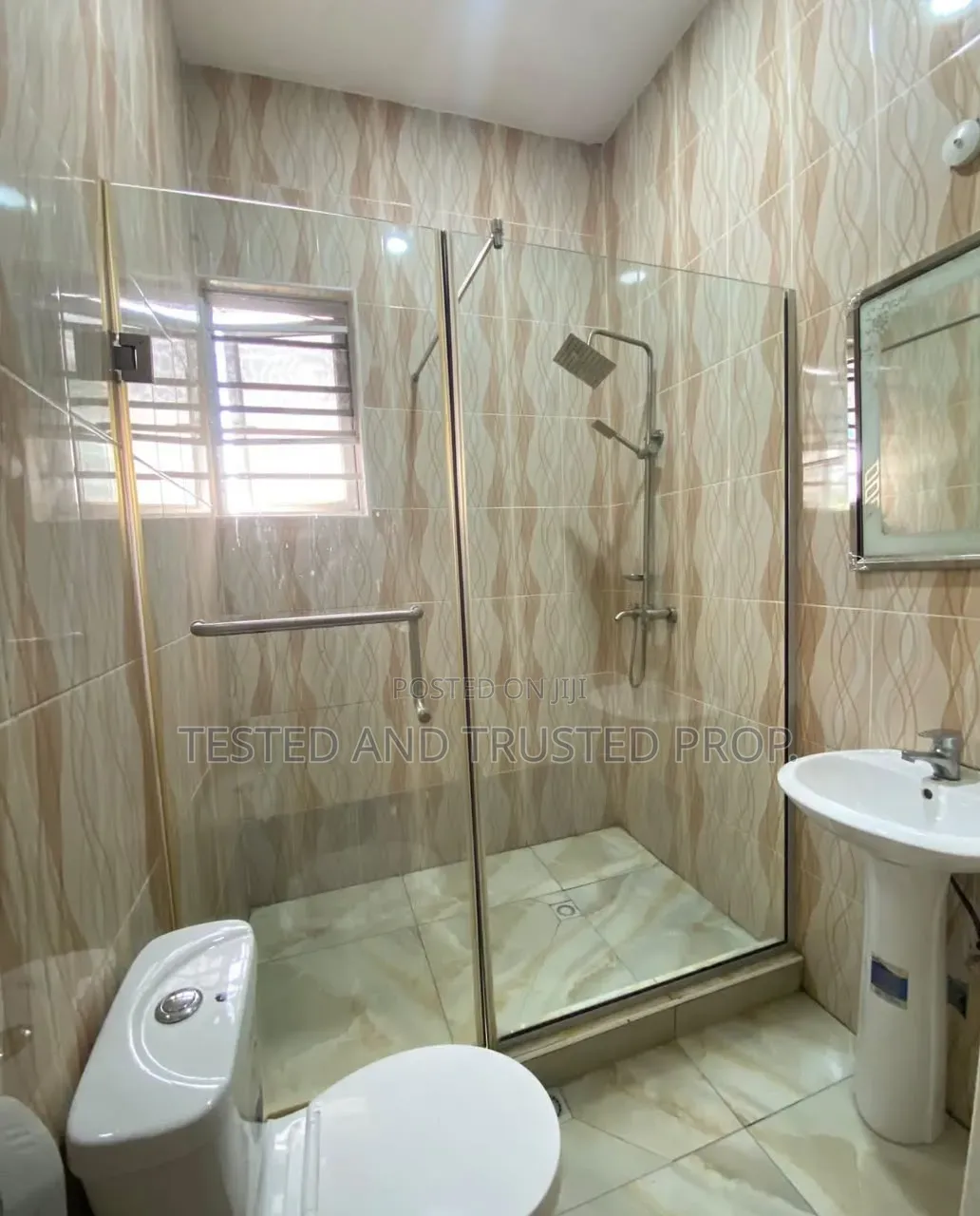 Furnished Mini Flat in Oral Estate Lekki, Chevron for rent