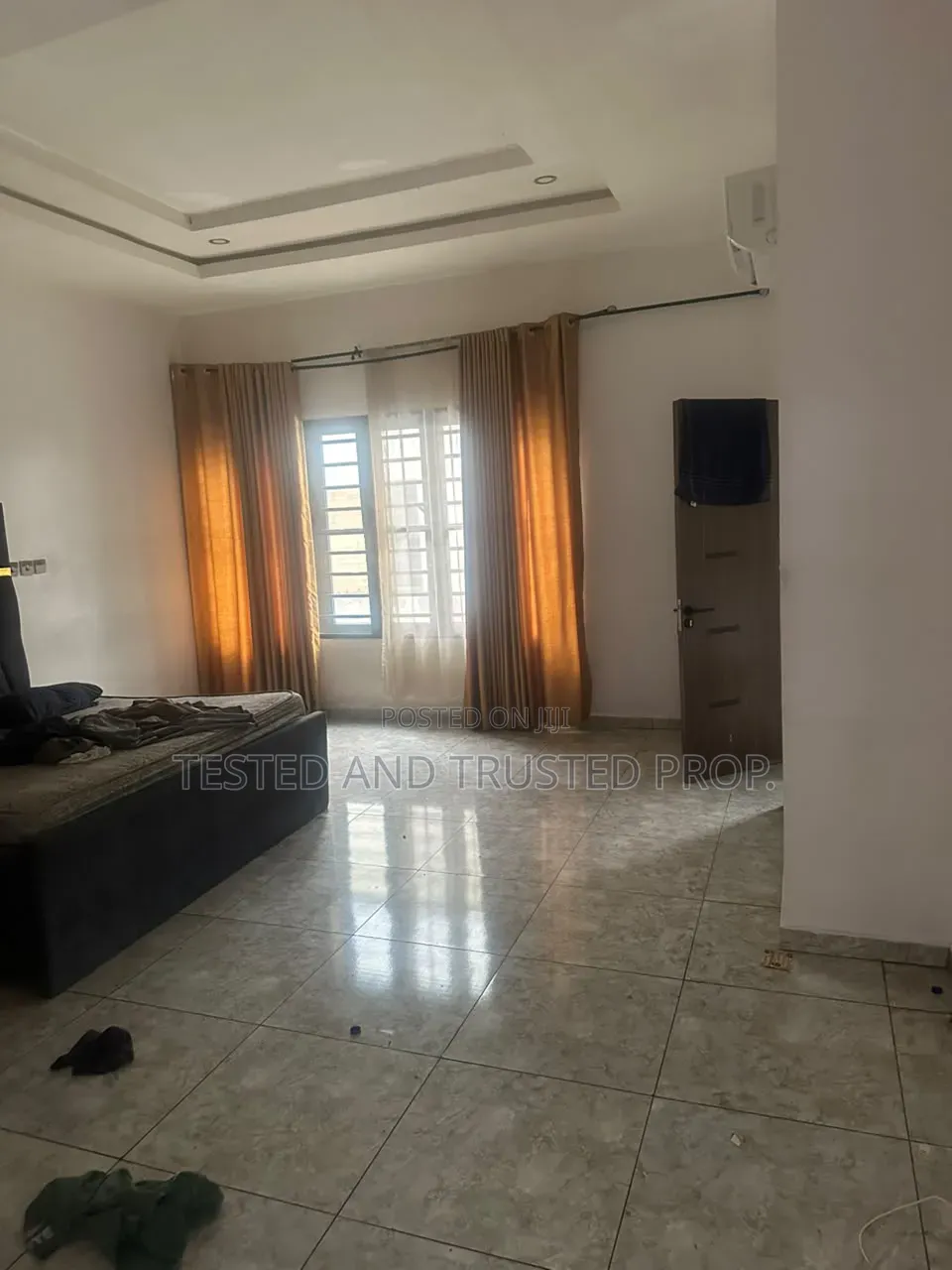 4bdrm Duplex in Harris Drive Vgc, Chevron for rent