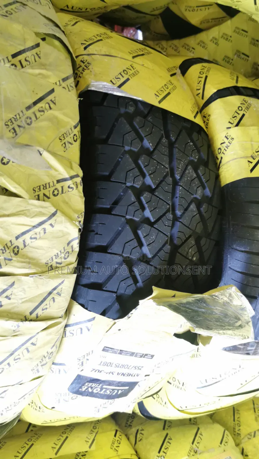 Brand New 255/70r15c Austone