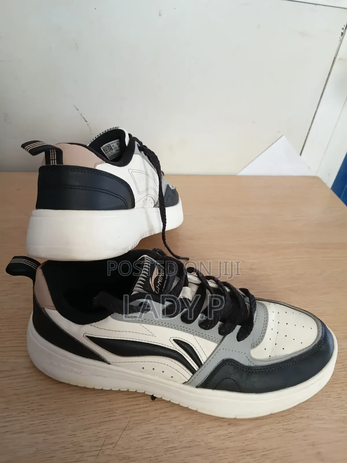 Li-Ning Yuanbao 2 Sneakers Feature a Classic -Size 44