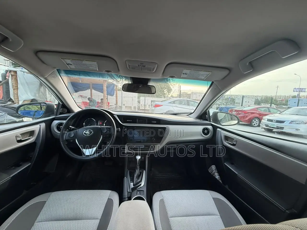 Toyota Corolla LE ECO 4dr Sedan (1.8L 4cyl CVT) 2017 White