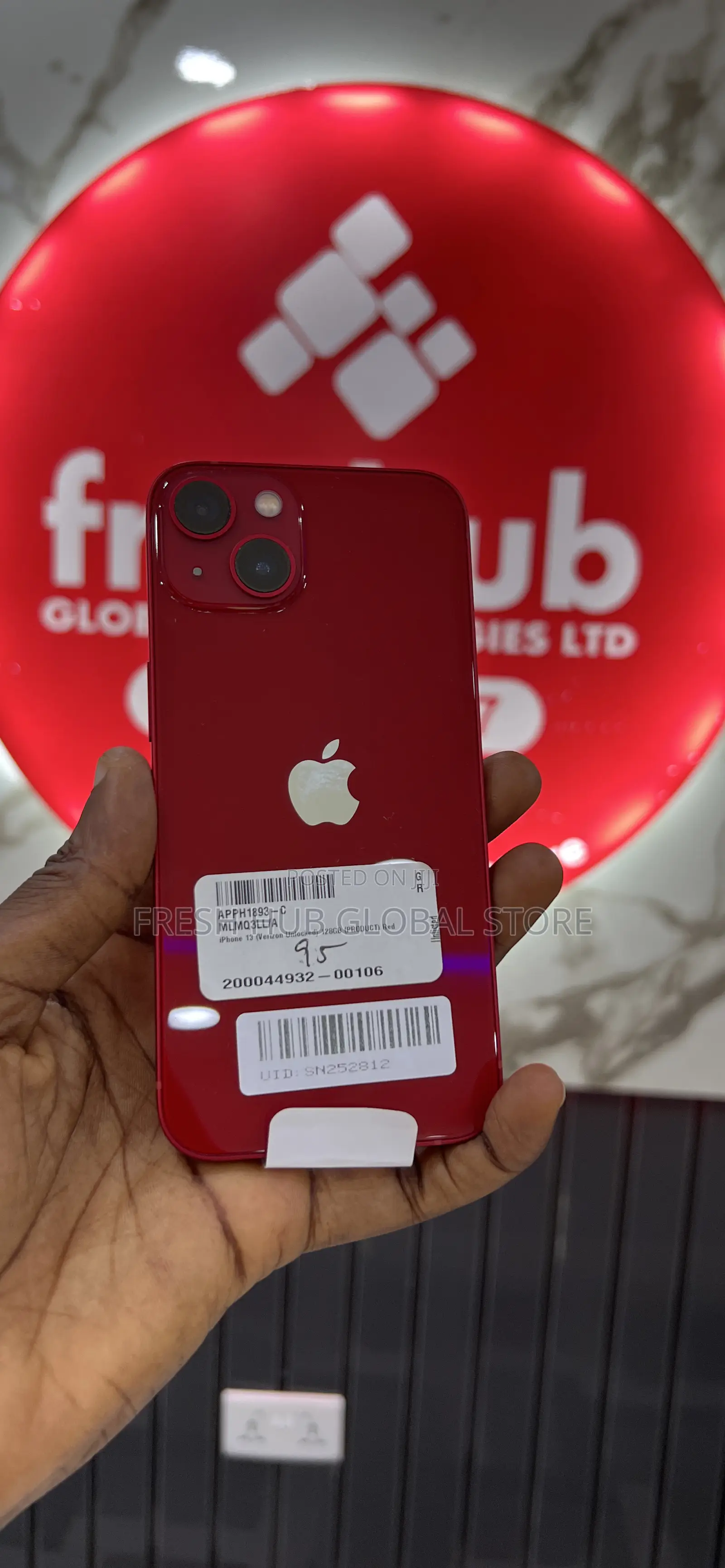 Apple iPhone 13 128 GB Red