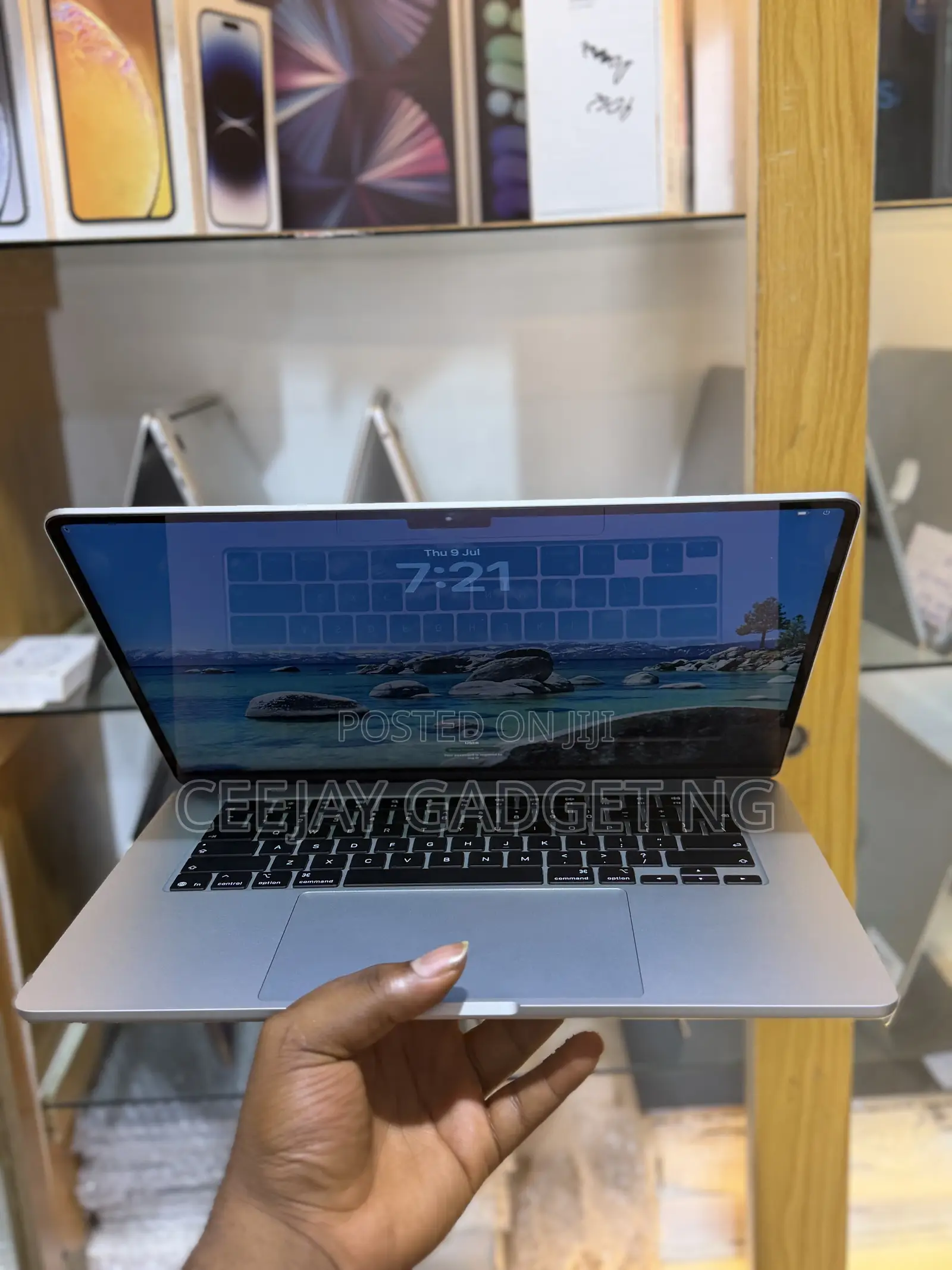 Laptop Apple MacBook Air 2026 M5 16GB Apple M5 SSD 512GB