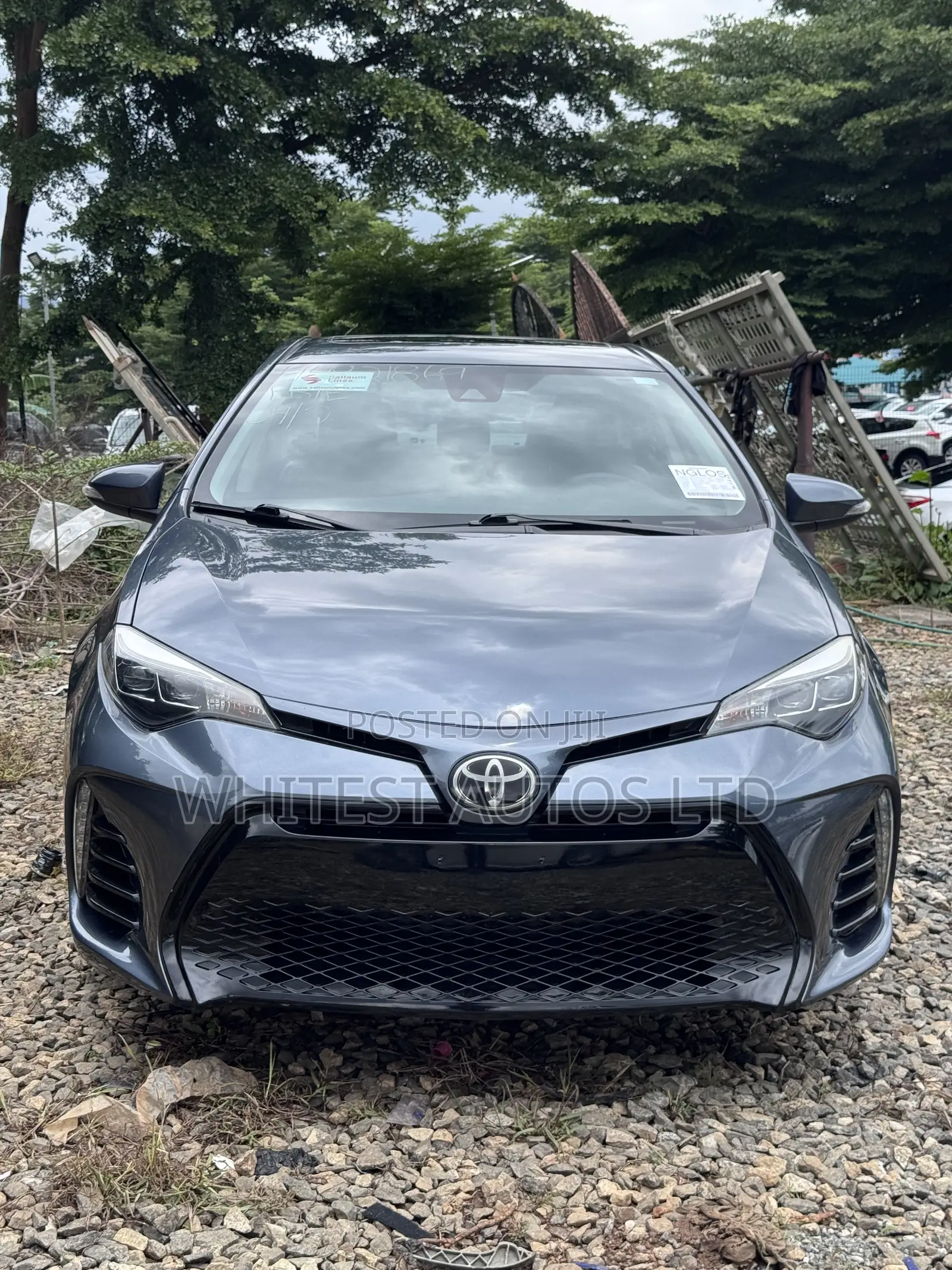 Toyota Corolla SE Special Edition 4dr Sedan (1.8L 4cyl CVT) 2017 Gray