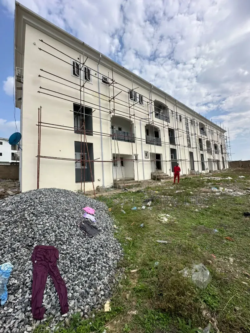 3bdrm Duplex in Lifecamp Abuja for sale