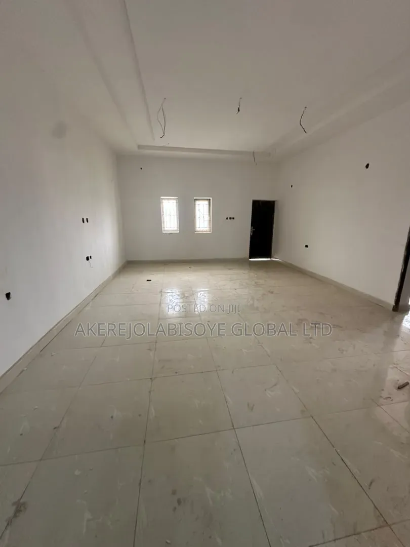 3bdrm Duplex in Lifecamp Abuja for sale