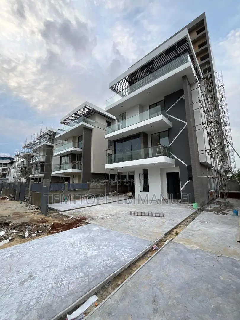Furnished 5bdrm House in Banana Island for sale