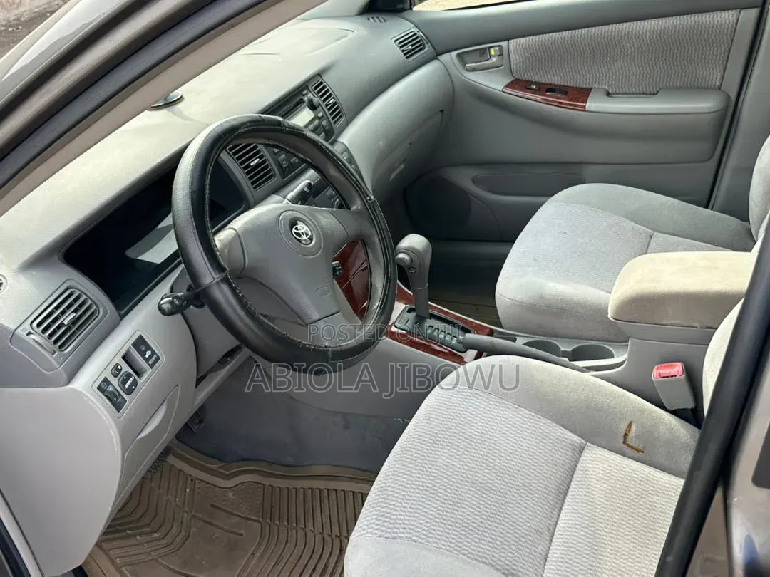 Toyota Corolla LE 2007 Gray