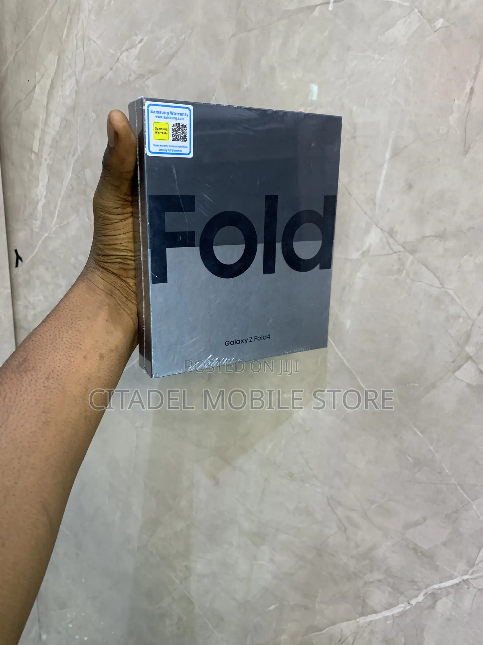 New Samsung Galaxy Z Fold4 256 GB Black