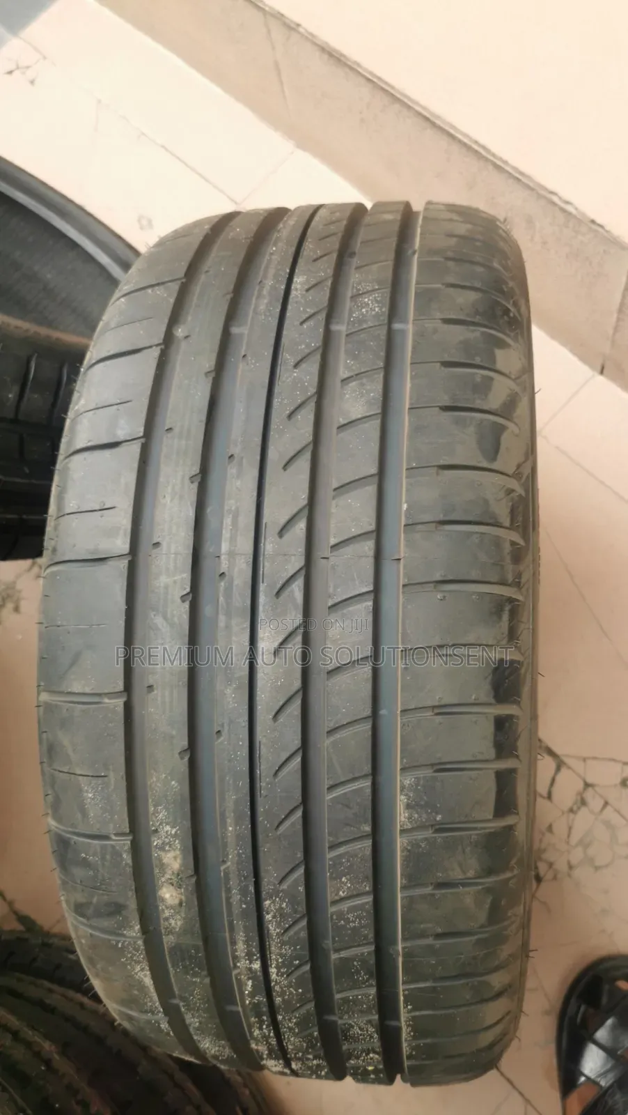 Brand New 275/35r20 Run-Flat