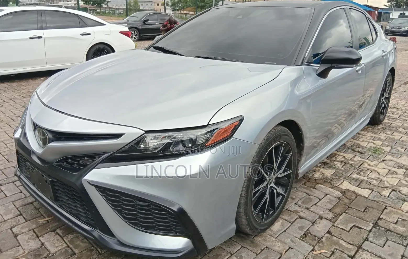 Toyota Camry SE Nightshade 2022 Silver
