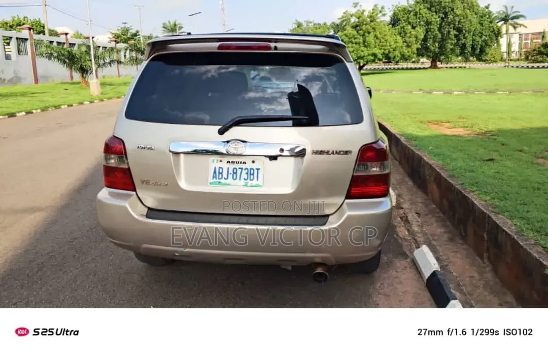 Toyota Highlander Limited V6 2006 Gold
