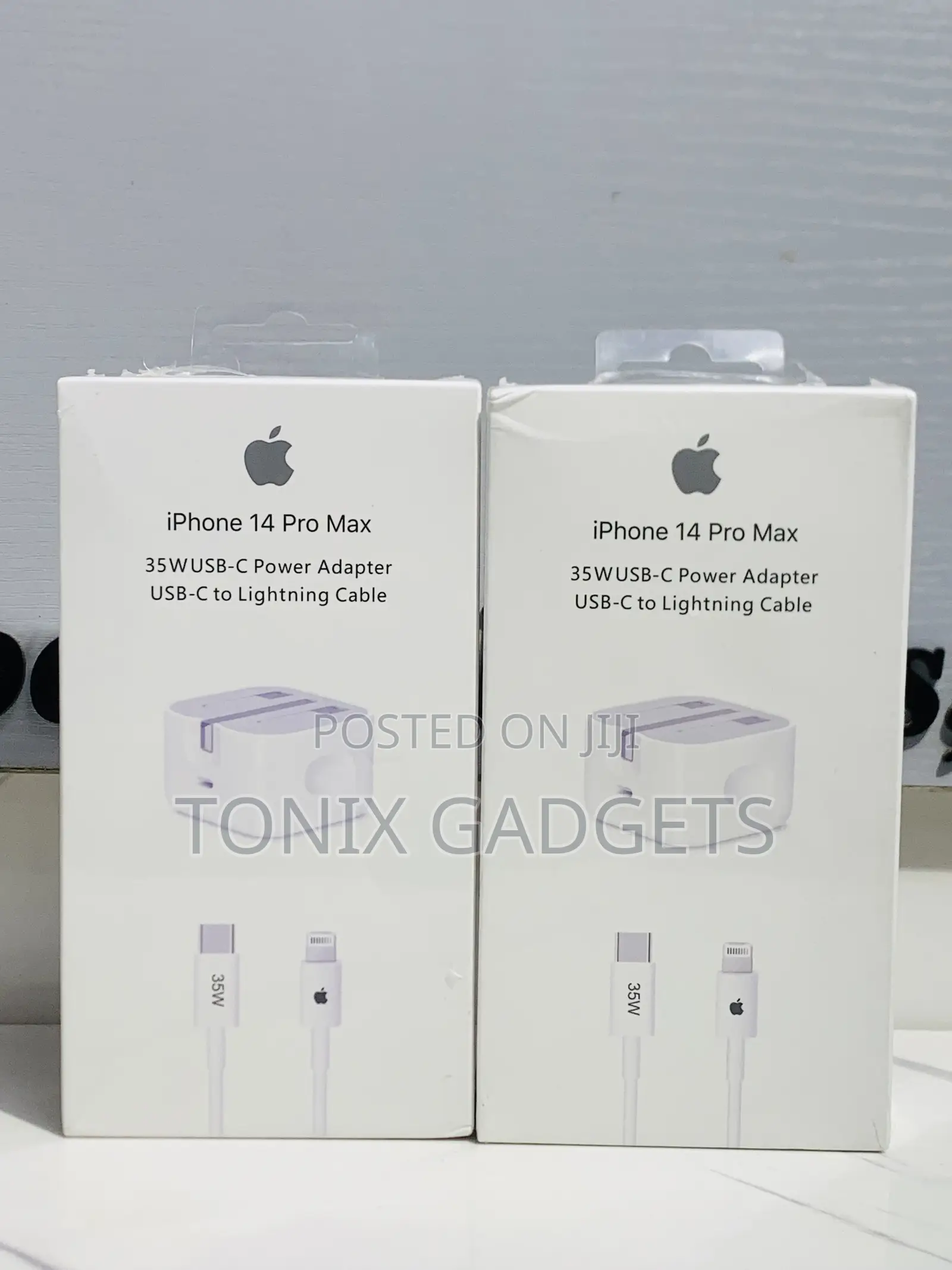 iPhone 35w Dual Usb-C Power Adapter Usb-C to Lightning Cable