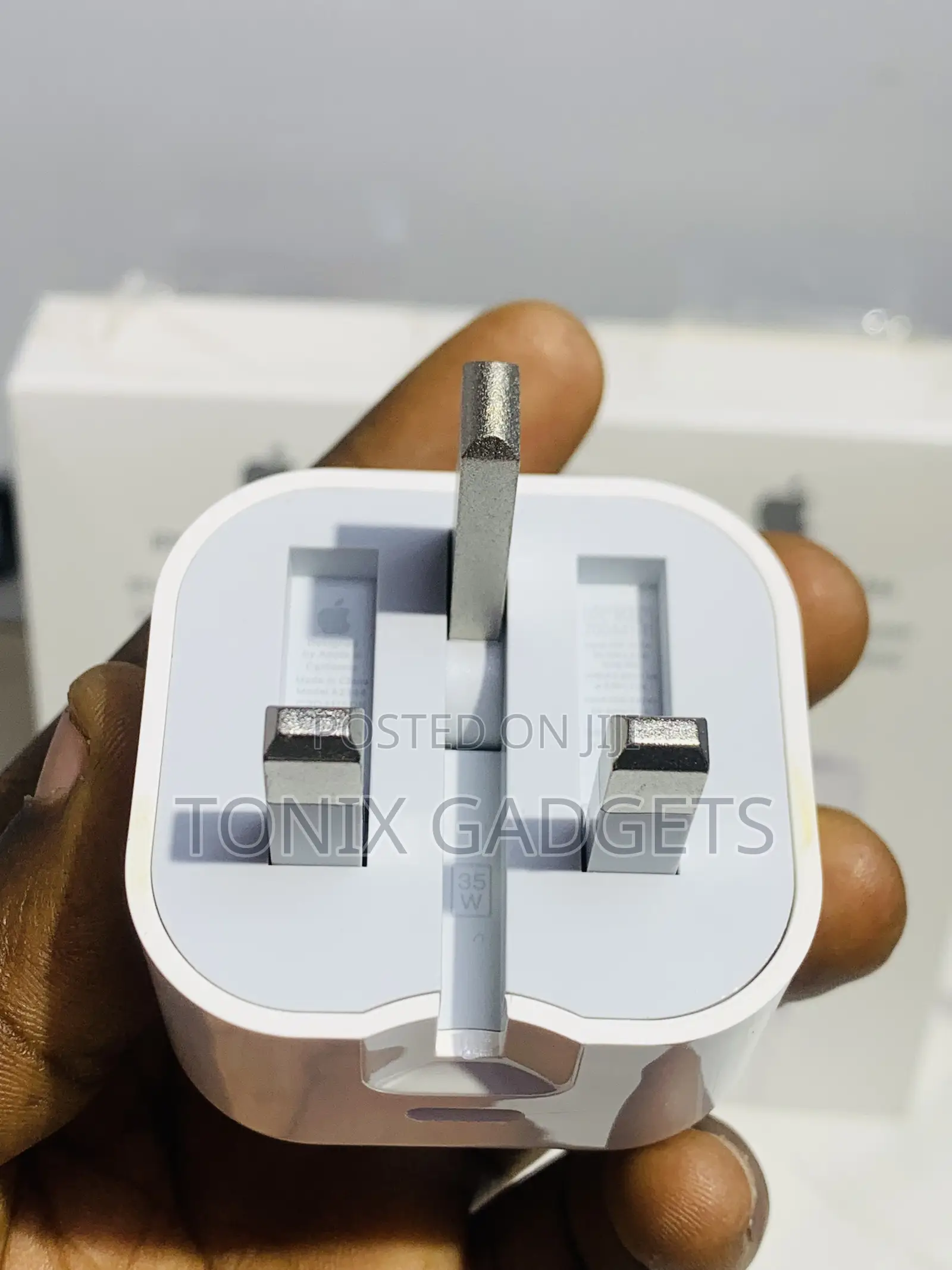 iPhone 35w Dual Usb-C Power Adapter Usb-C to Lightning Cable