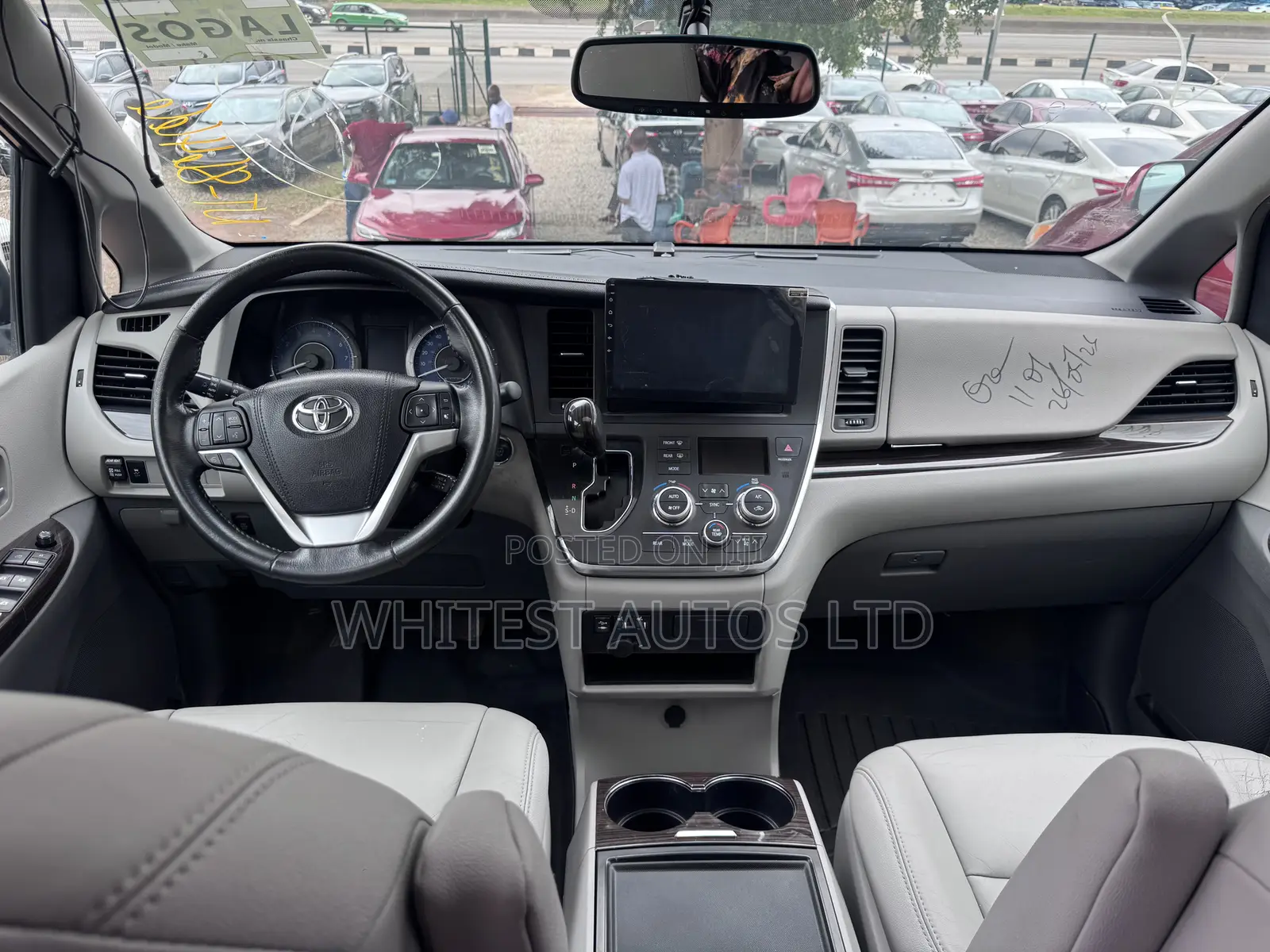 Toyota Sienna XLE Premium 7 Passenger (3.5L 6cyl 6A) 2016 Blue