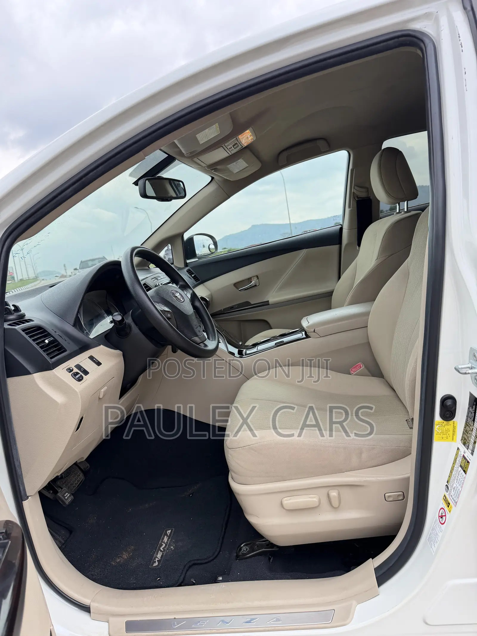 Toyota Venza AWD 2012 White