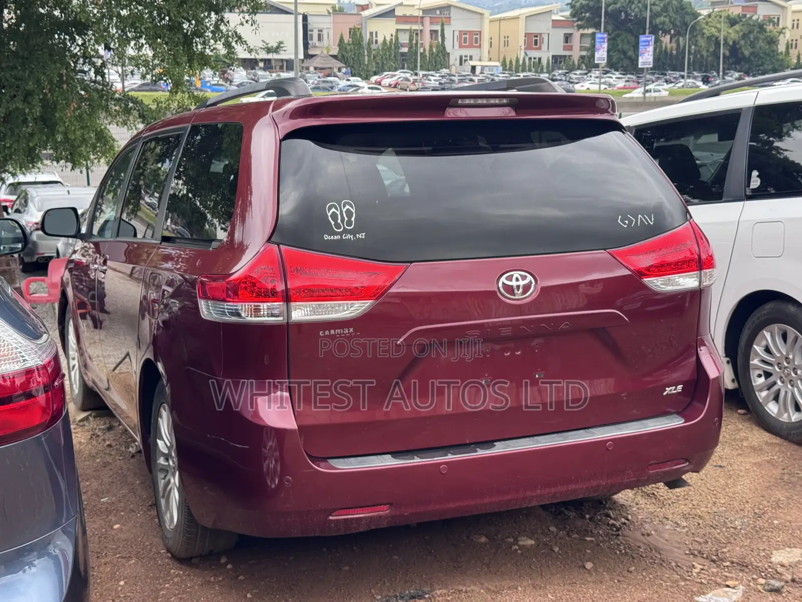 Toyota Sienna XLE 8-Passenger 4dr Minivan (3.5L 6cyl 6A) 2014 Burgundy