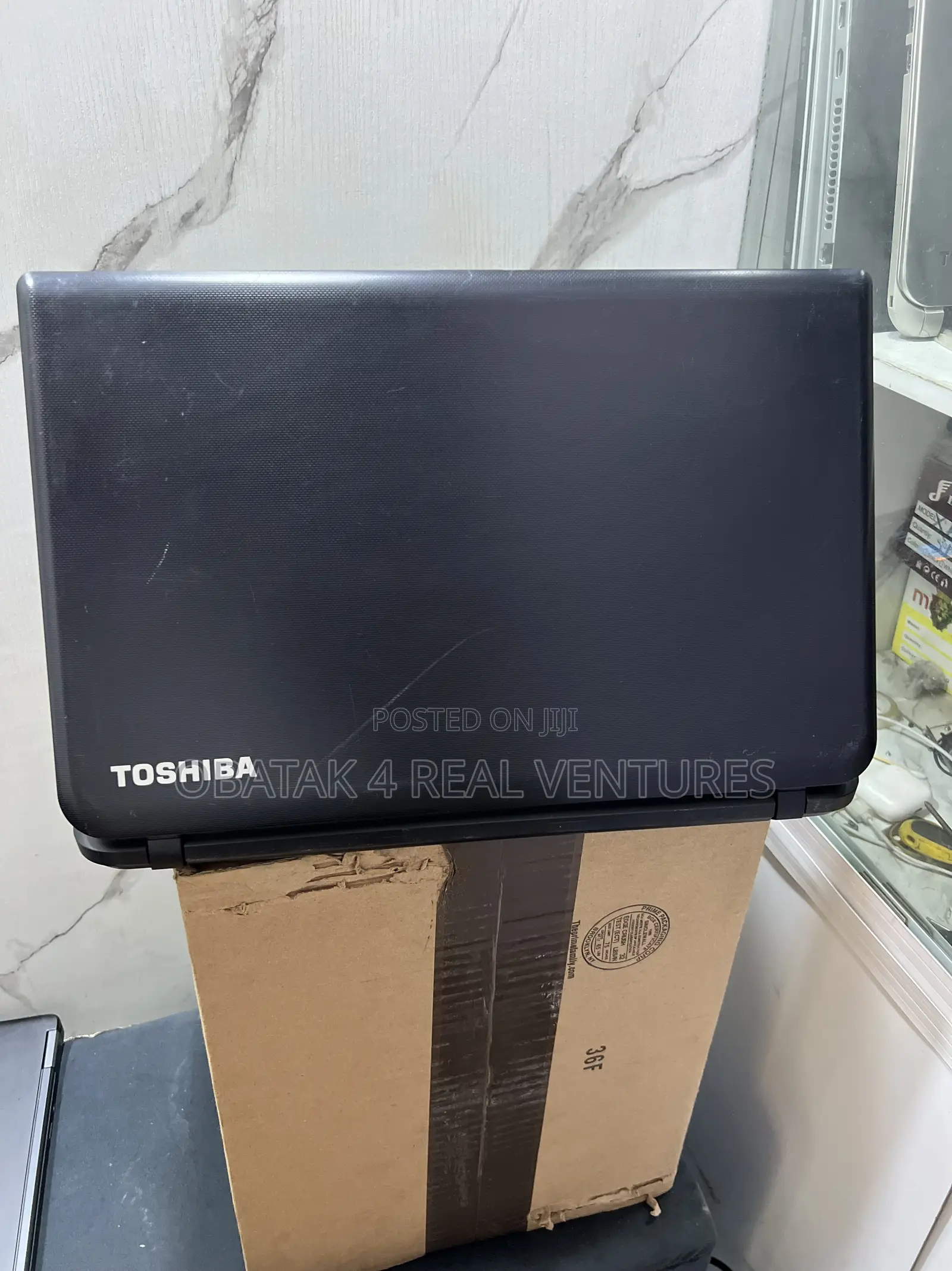 Laptop Toshiba Satellite C50 6GB Intel Core i3 HDD 750GB